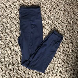 ATHLETA NAVY SALUTATION TIGHT